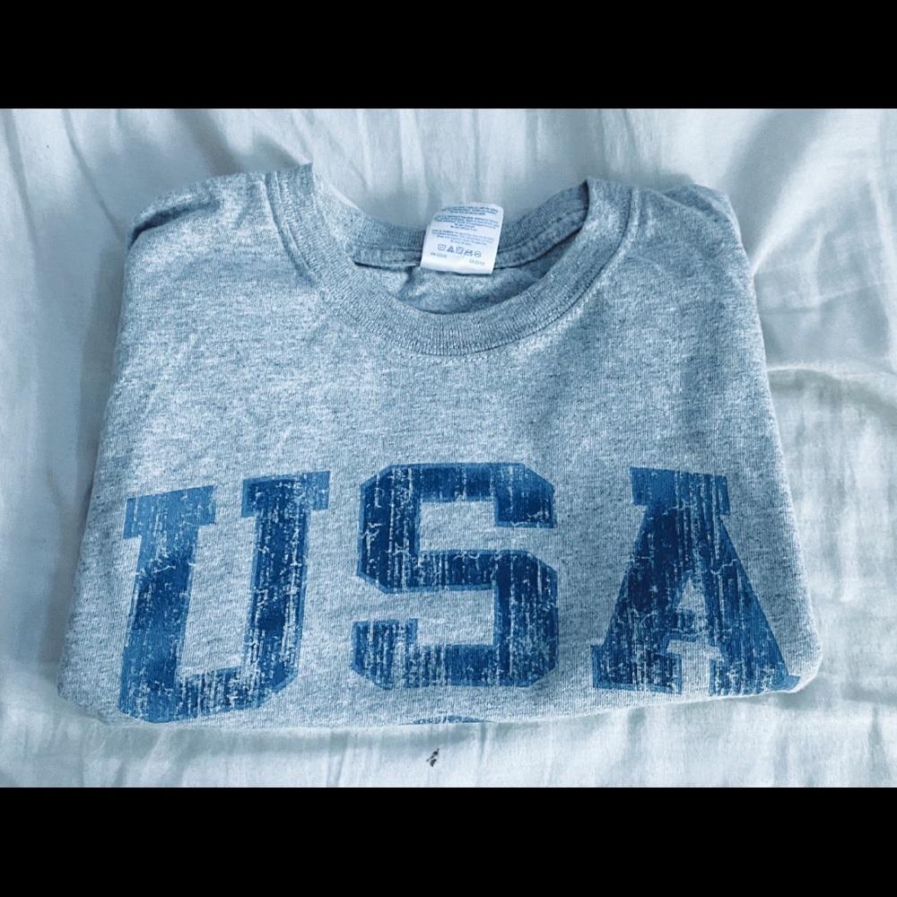 women’s cropped tee shirt!